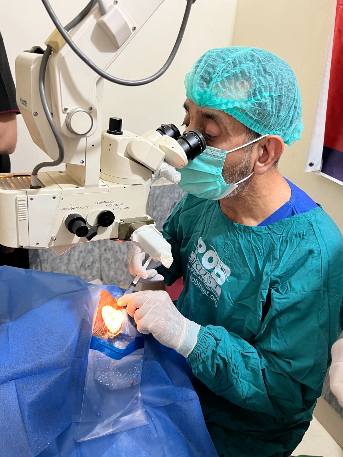 Dr Intzar Hussain during surgery